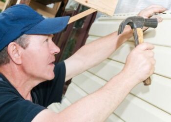 The 10 Best Vinyl Siding Repair Contractors Near Me