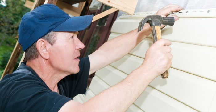 The 10 Best Vinyl Siding Repair Contractors Near Me