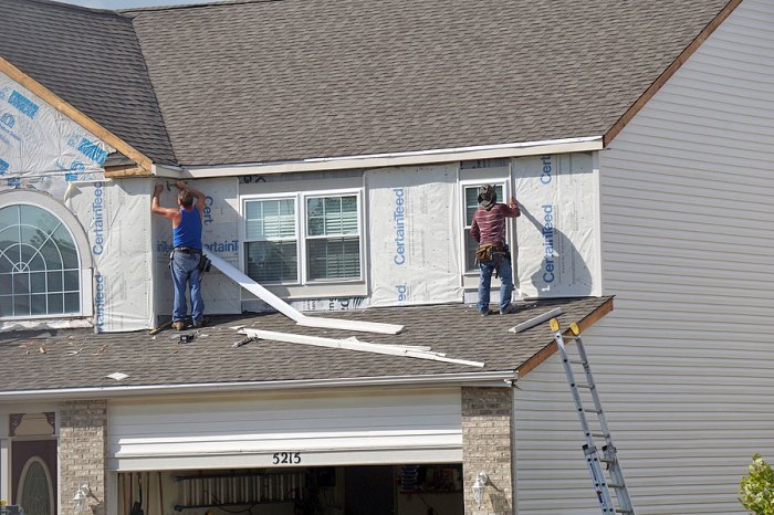 How to Install Vinyl Siding - Kaycan
